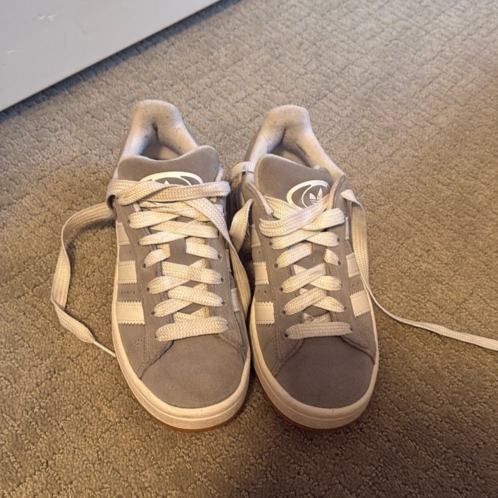 adidas grey campuses